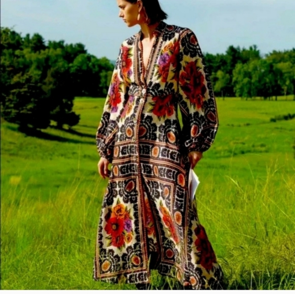 FARM Rio Multicolor Floral Long Sleeve Dress - Picture 7 of 7